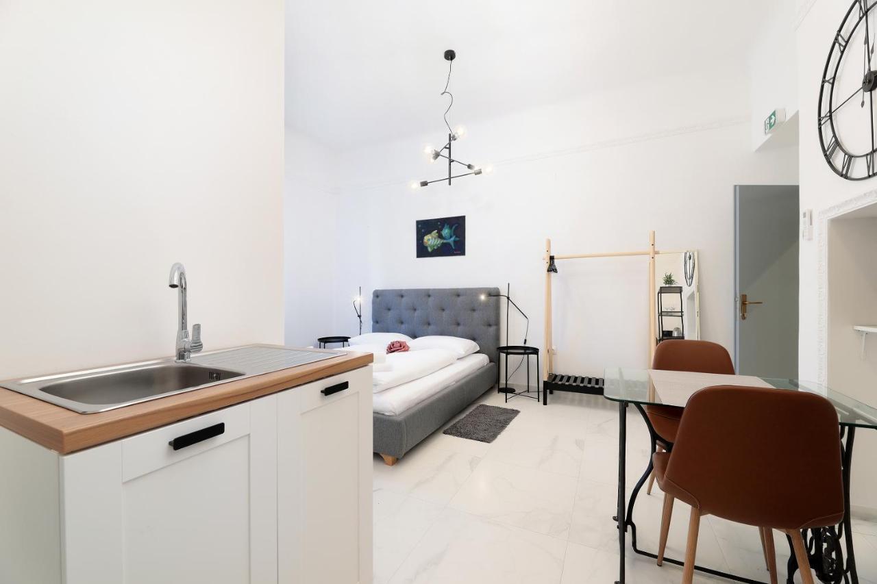 Apartments Luan Риека Экстерьер фото